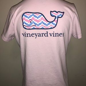 vineyard vines t-shirt